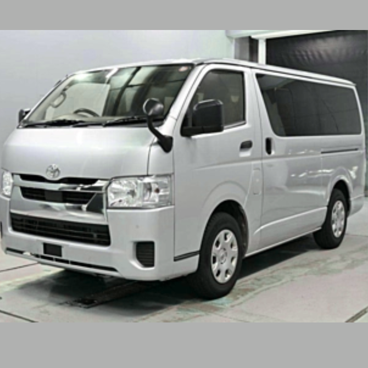TOYOTA HIACE GL 2022
